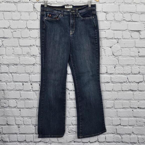 2/$20 Jeanstar Blue Bootcut Jeans Size 8 – Classic Fit Denim - Picture 1 of 6